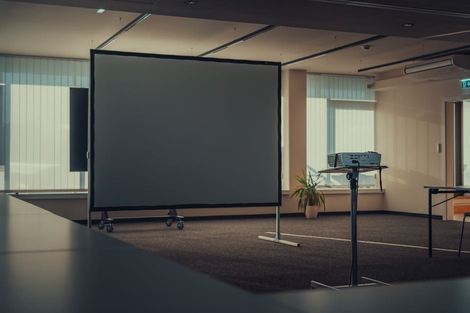 projector screen buying guide